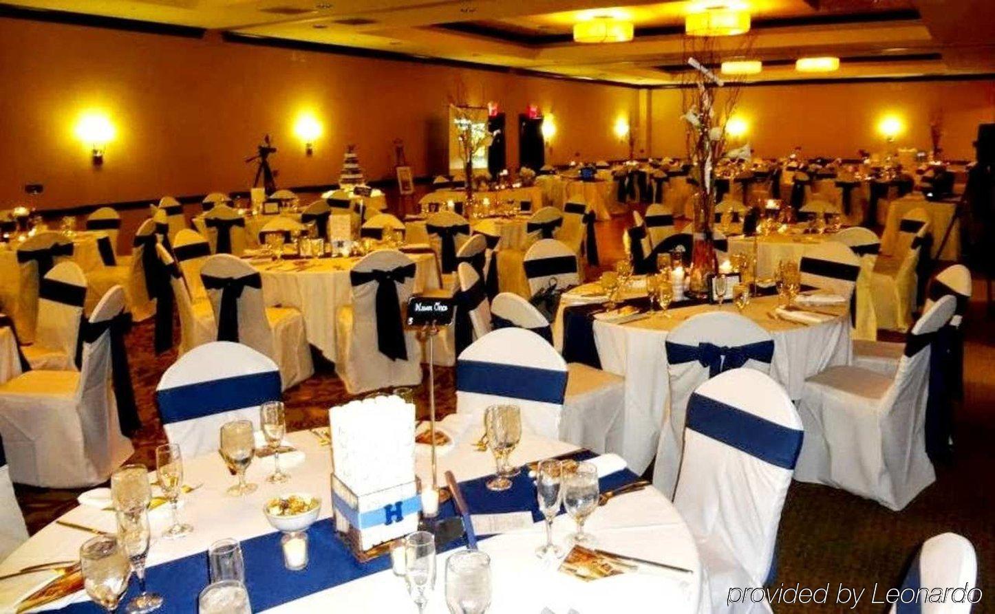 Embassy Suites By Hilton Tampa Brandon Heartland Esterno foto